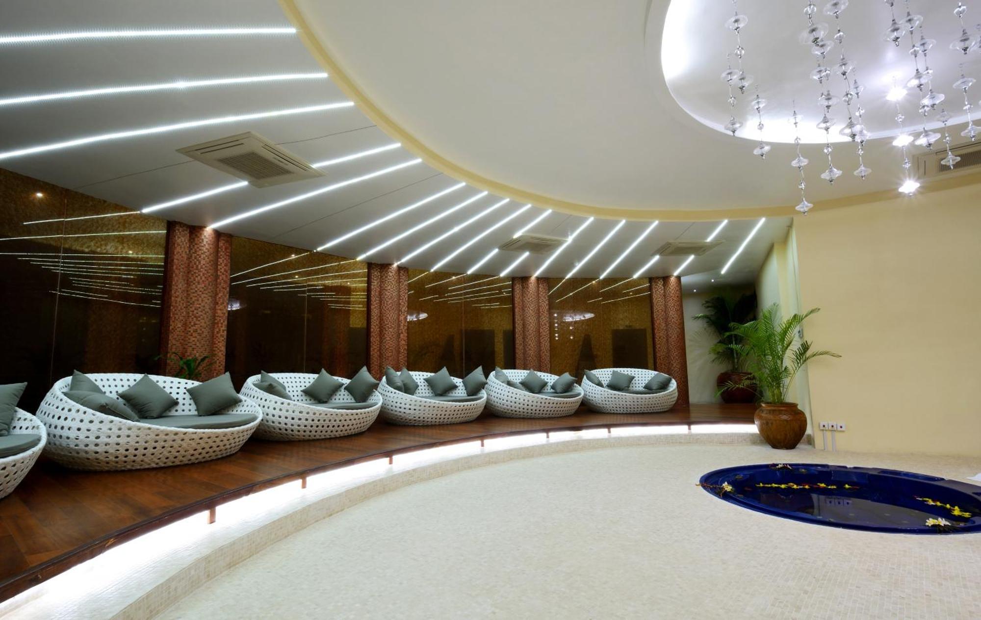 Ocean Paradise Resort & Spa Pwani Mchangani Exterior photo