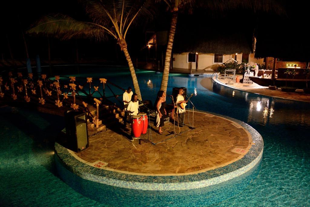 Ocean Paradise Resort & Spa Pwani Mchangani Exterior photo