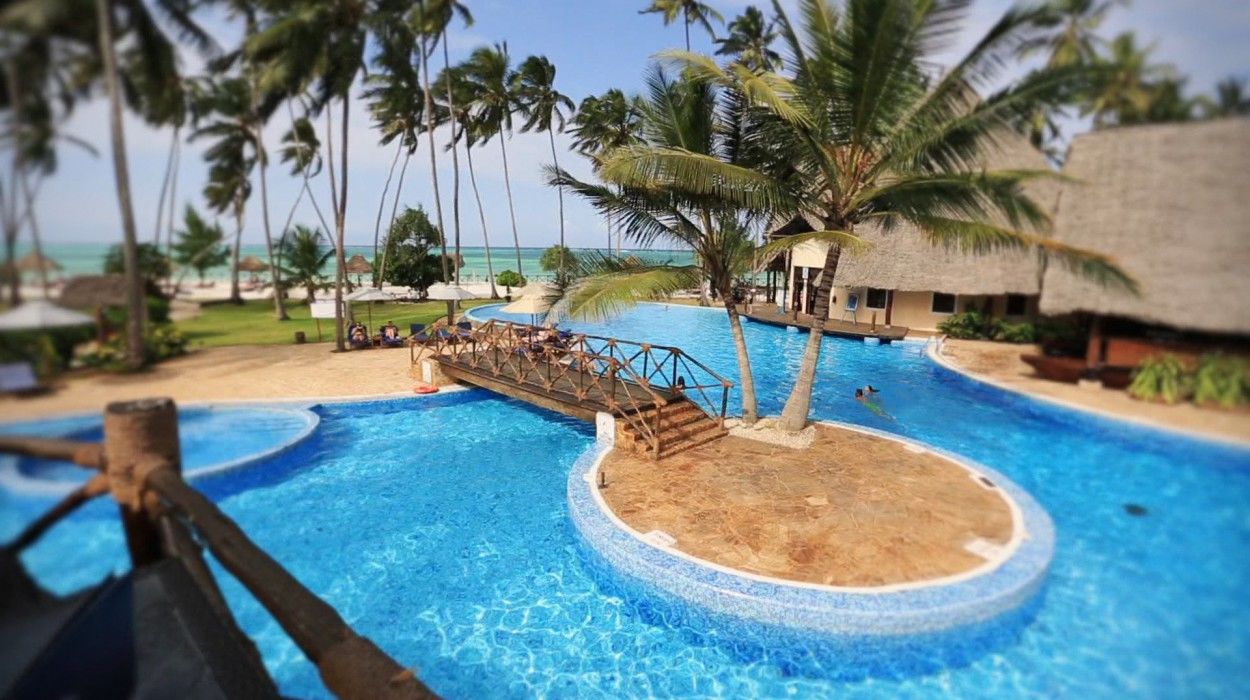 Ocean Paradise Resort & Spa Pwani Mchangani Exterior photo
