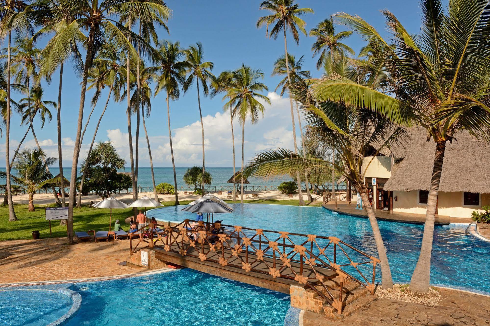 Ocean Paradise Resort & Spa Pwani Mchangani Exterior photo