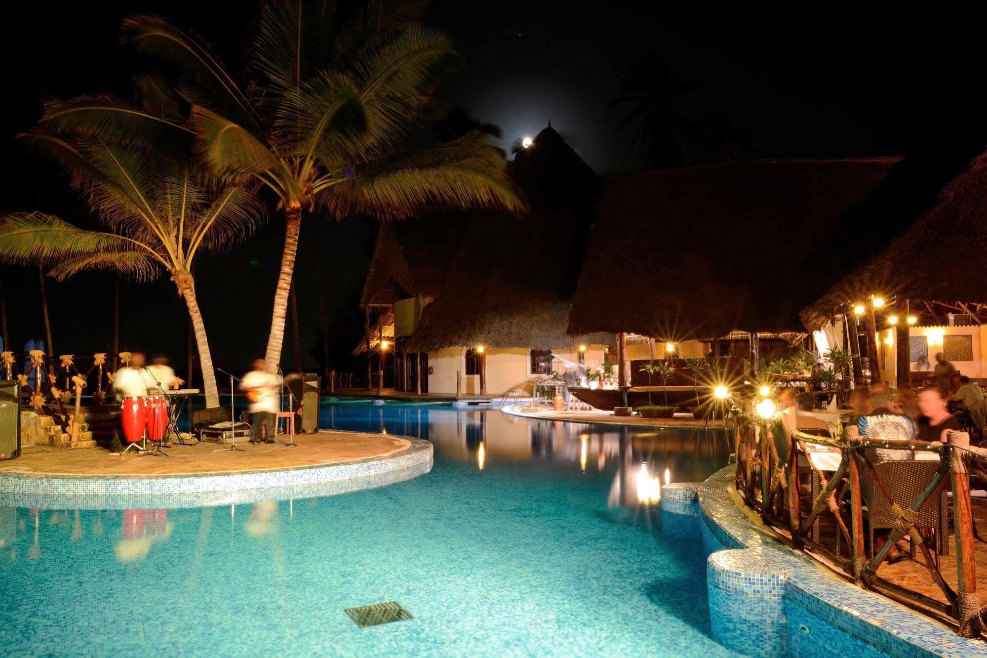 Ocean Paradise Resort & Spa Pwani Mchangani Exterior photo